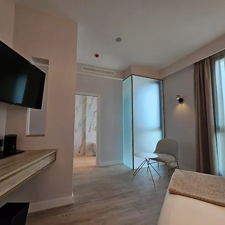 Vibes Hotel 3*