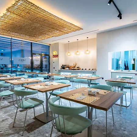 Vibes Hotel Malaga