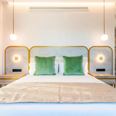 Vibes Hotel 3*